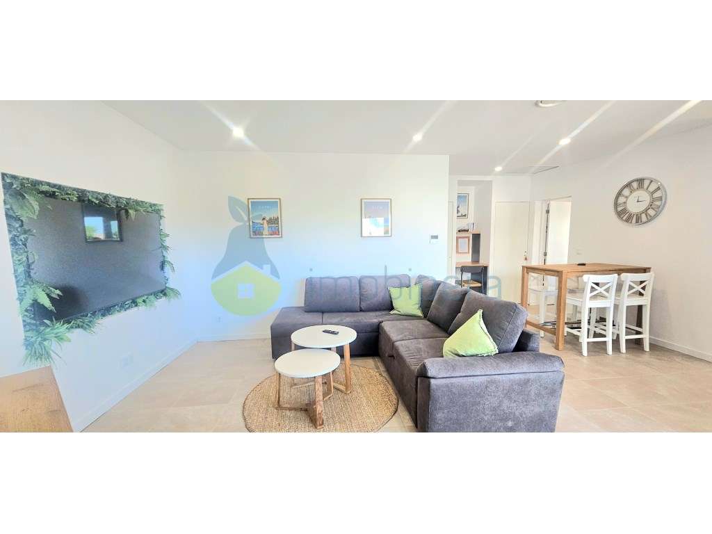 Excelente apartamento localizado, num 1º andar, na famosa Avenida D...-9