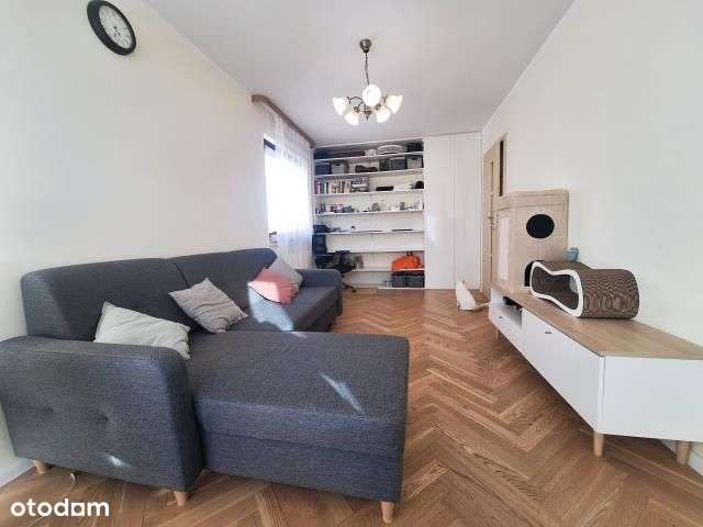 M2 z oddzielną kuchnią, przy M Ulrychów,-2