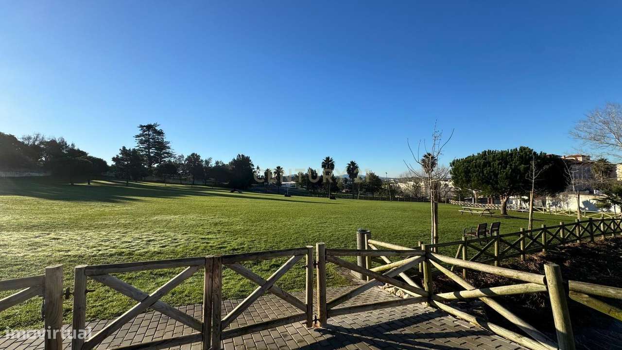 Lote Urbano com Projeto Aprovado Moradia T4– Mafra (Centro) – A 5 min - Grande imagem: 4/12