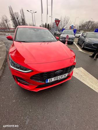 Ford Focus 1.0 EcoBoost Hybrid Aut. ST-LINE X - 2