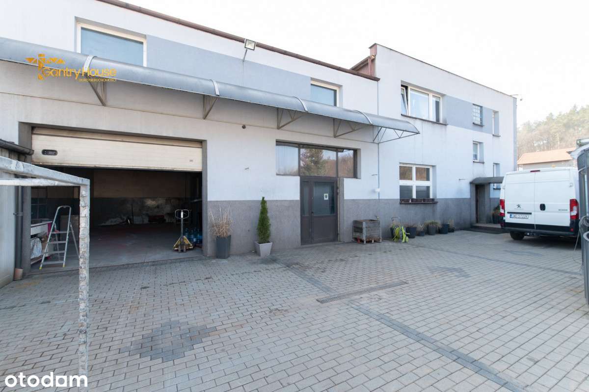 Lokal usługowy z komfortowym, dużym mieszkaniem-16