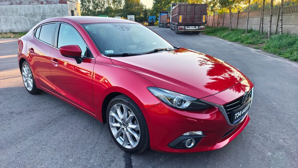 Mazda 3 III (2013-) SKYACTIV-G 120 Exclusive-Line 2015