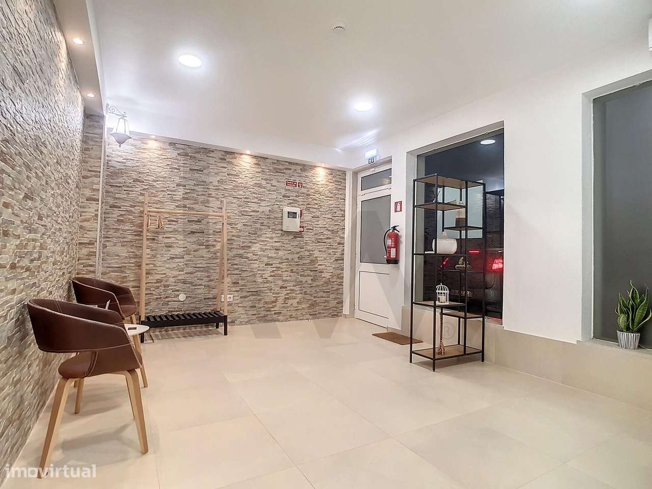 LOJA NO BARREIRO - Grande imagem: 2/15