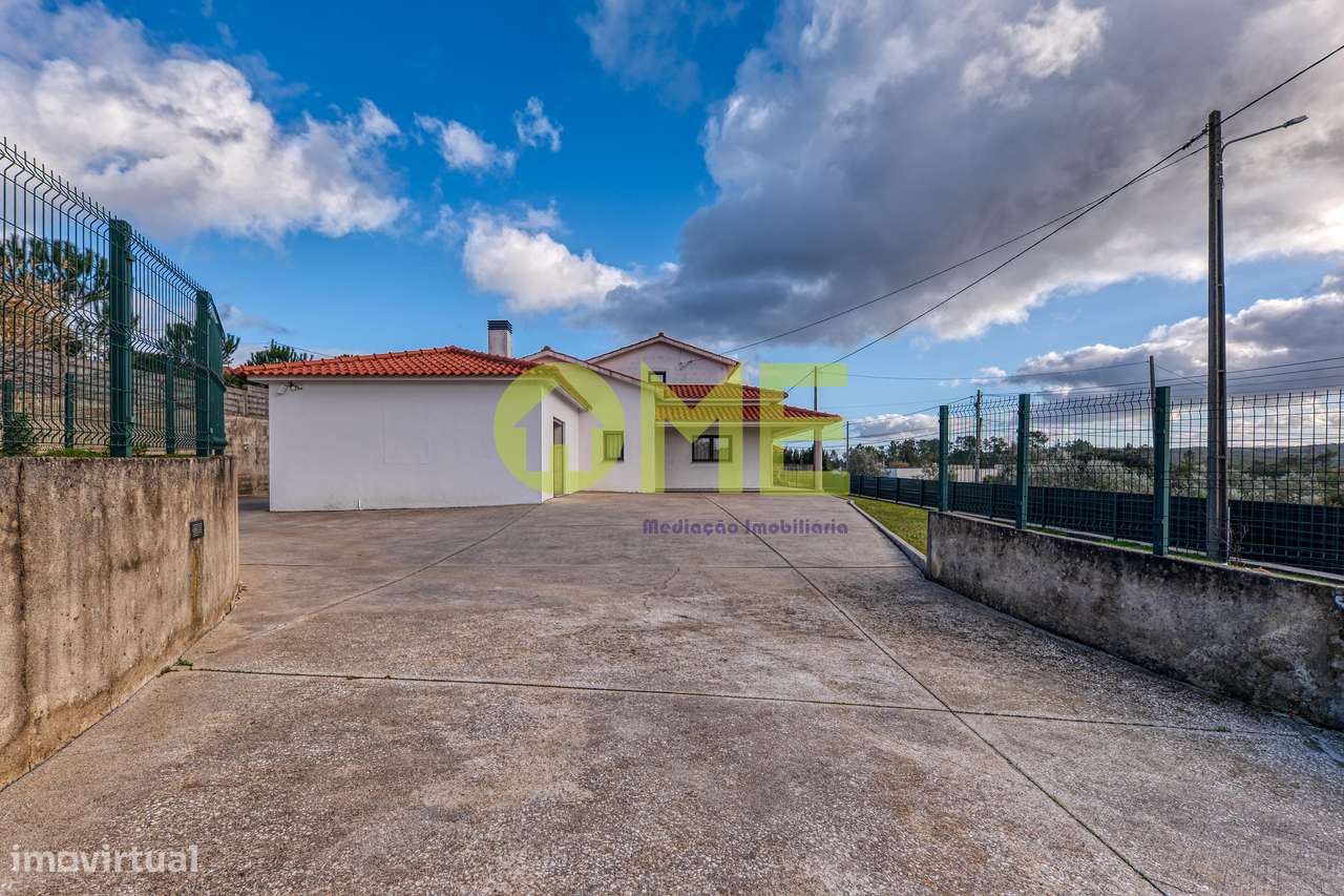 Moradia T3 à Venda em Localização Privilegiada-46