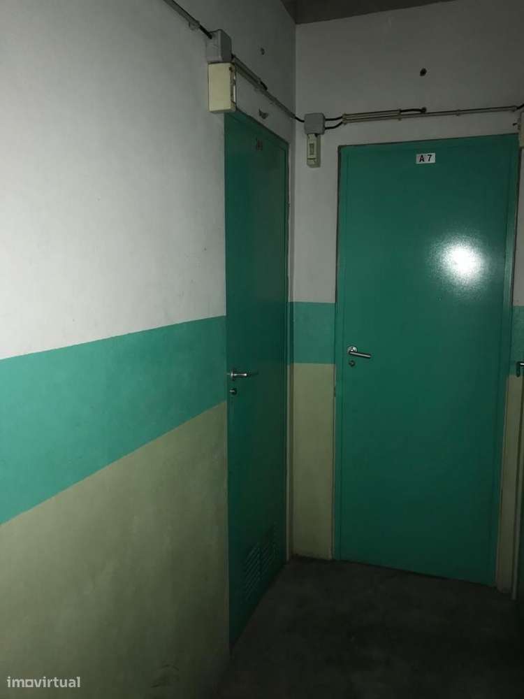 Arrumos Fechados - Matosinhos Sul - Portas do Mar II com 7m2 - Grande imagem: 4/15