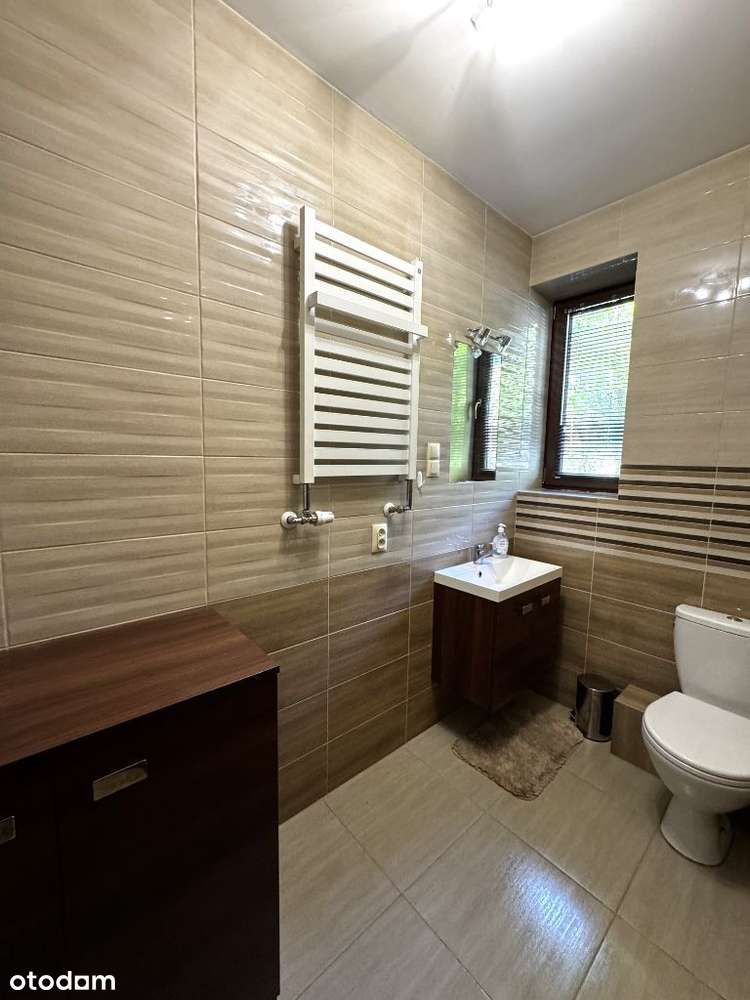 Włochy / Dom z 2017 roku / Garaż / Ogród-5