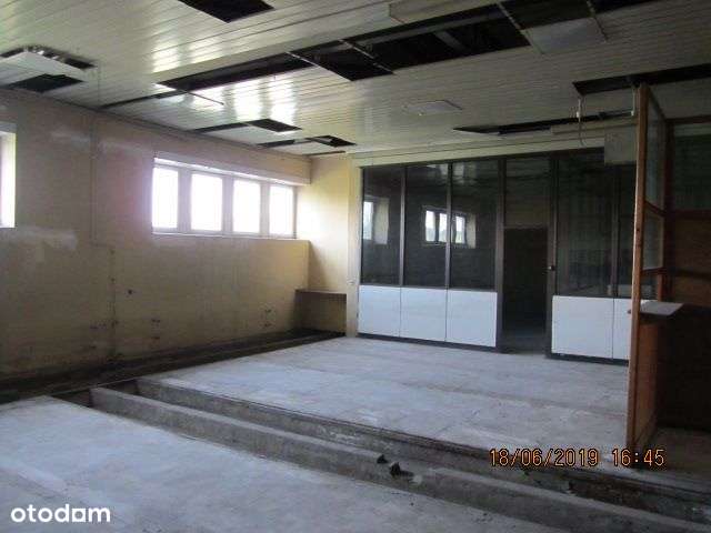 Obiekt Wielofunkcyjny ze schronem-12