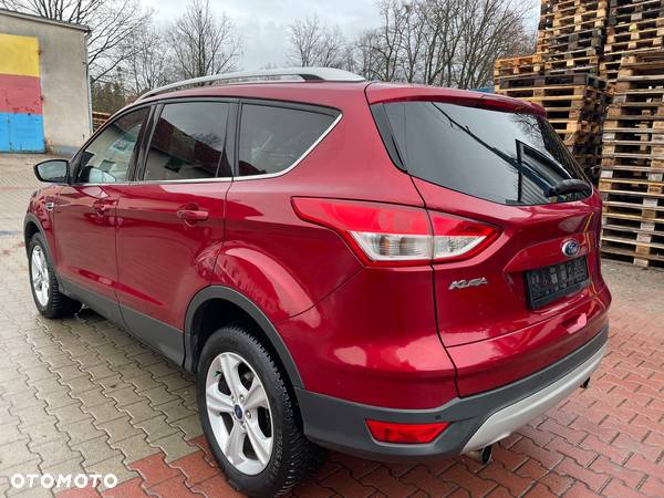 Ford Kuga 1.5 EcoBoost 2x4 Trend - 3