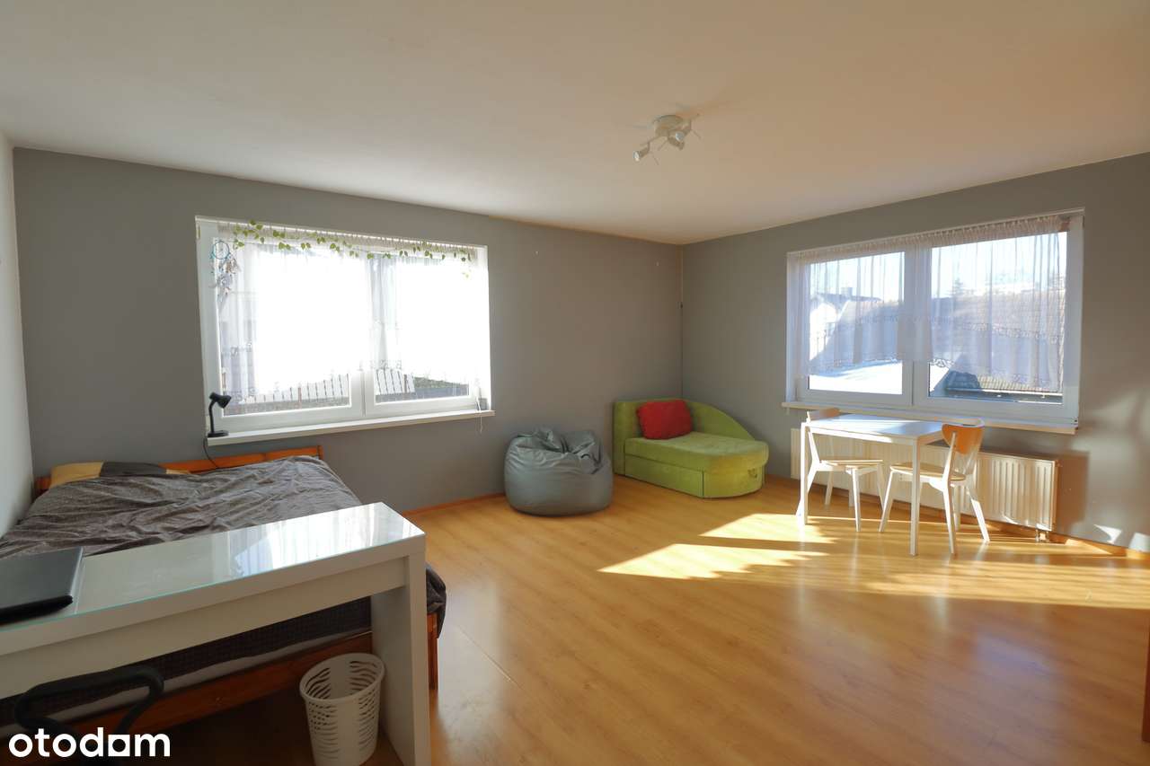 OKAZJA - Dom 2 piętrowy przy galerii Gołąbkowice-11