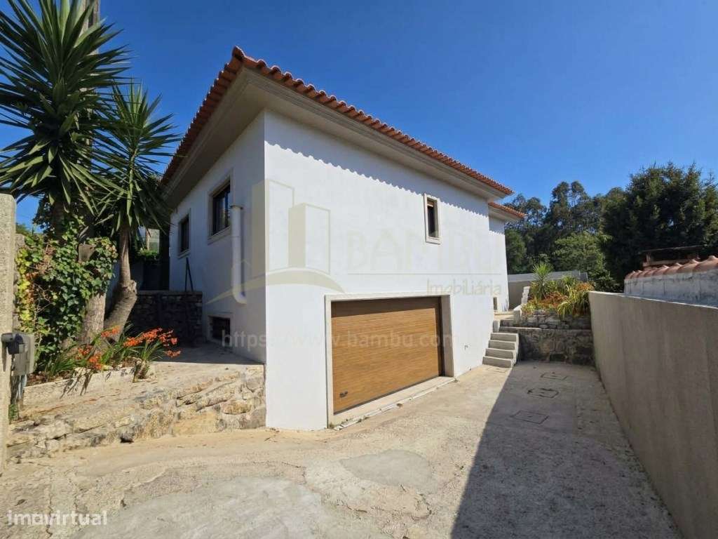 Vilarelho - Caminha: Moradia T3 com garagem e piscina-16