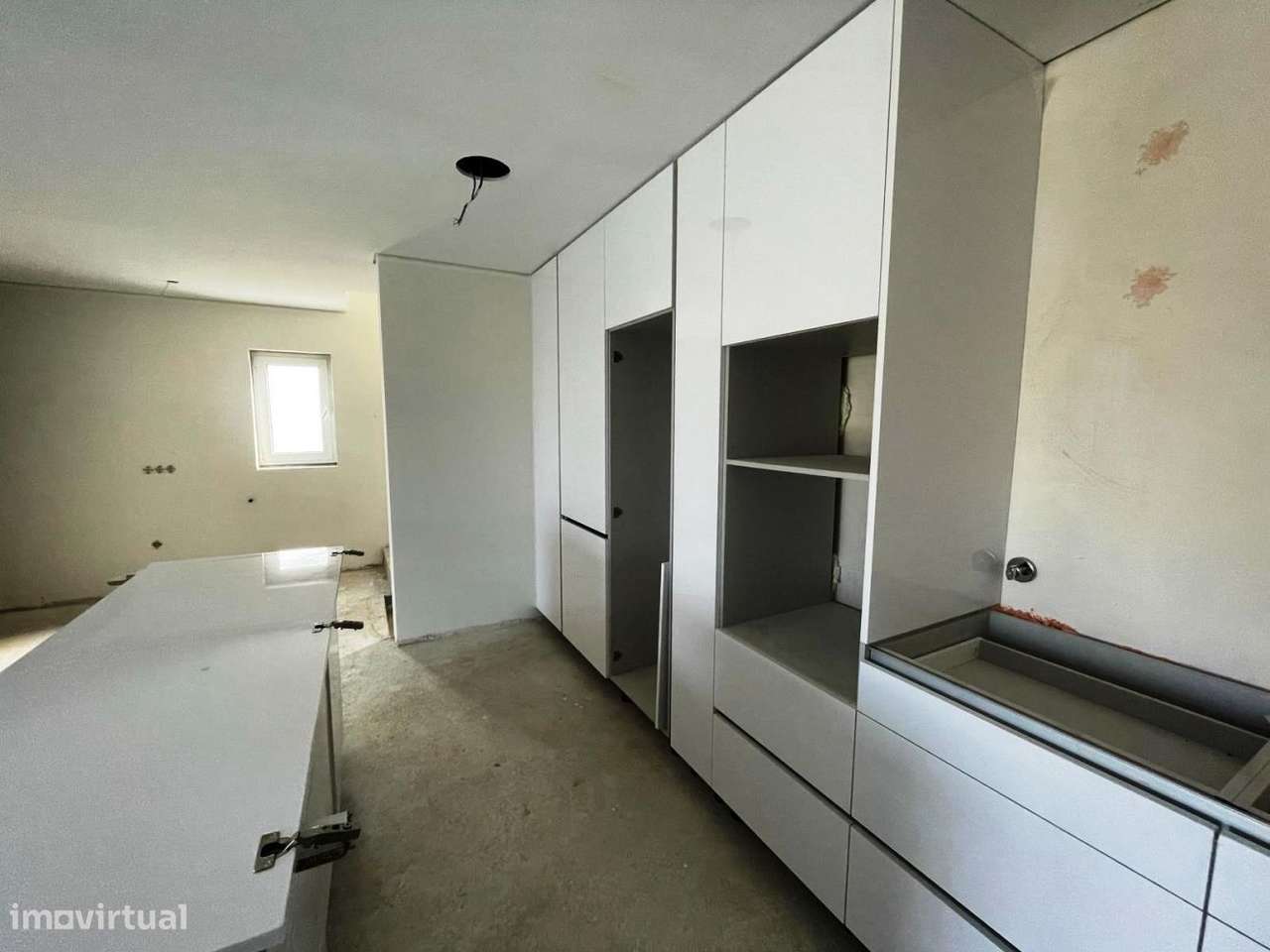 Moradia em Banda Nova V4 – Parada de Tibães, Localização Tranquil-2