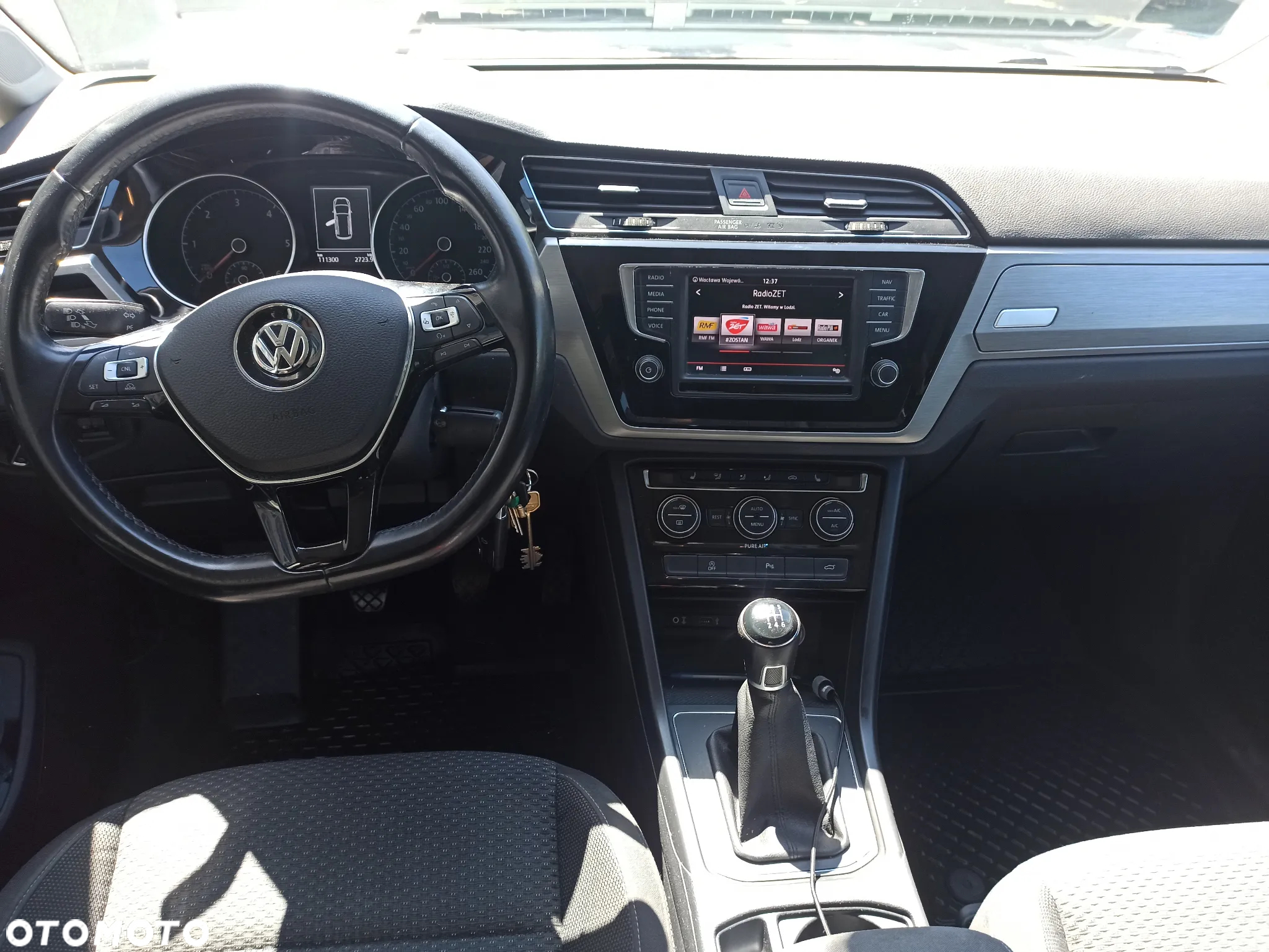 Volkswagen Touran 2.0 TDI BMT Comfortline - 4