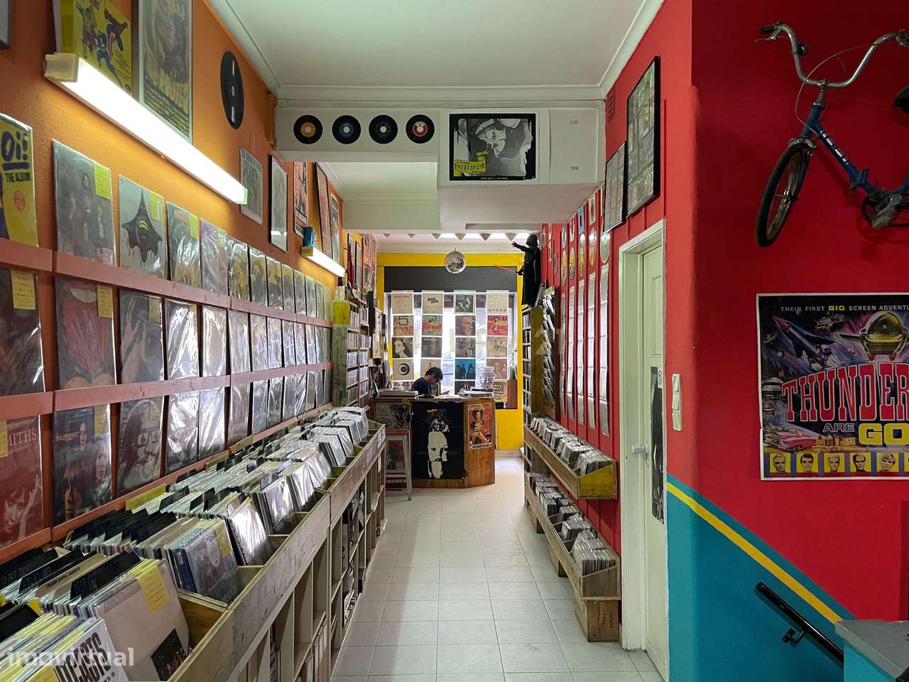 Loja na Rua Angelina Vidal — Penha de França (Lisboa) - Grande imagem: 2/13