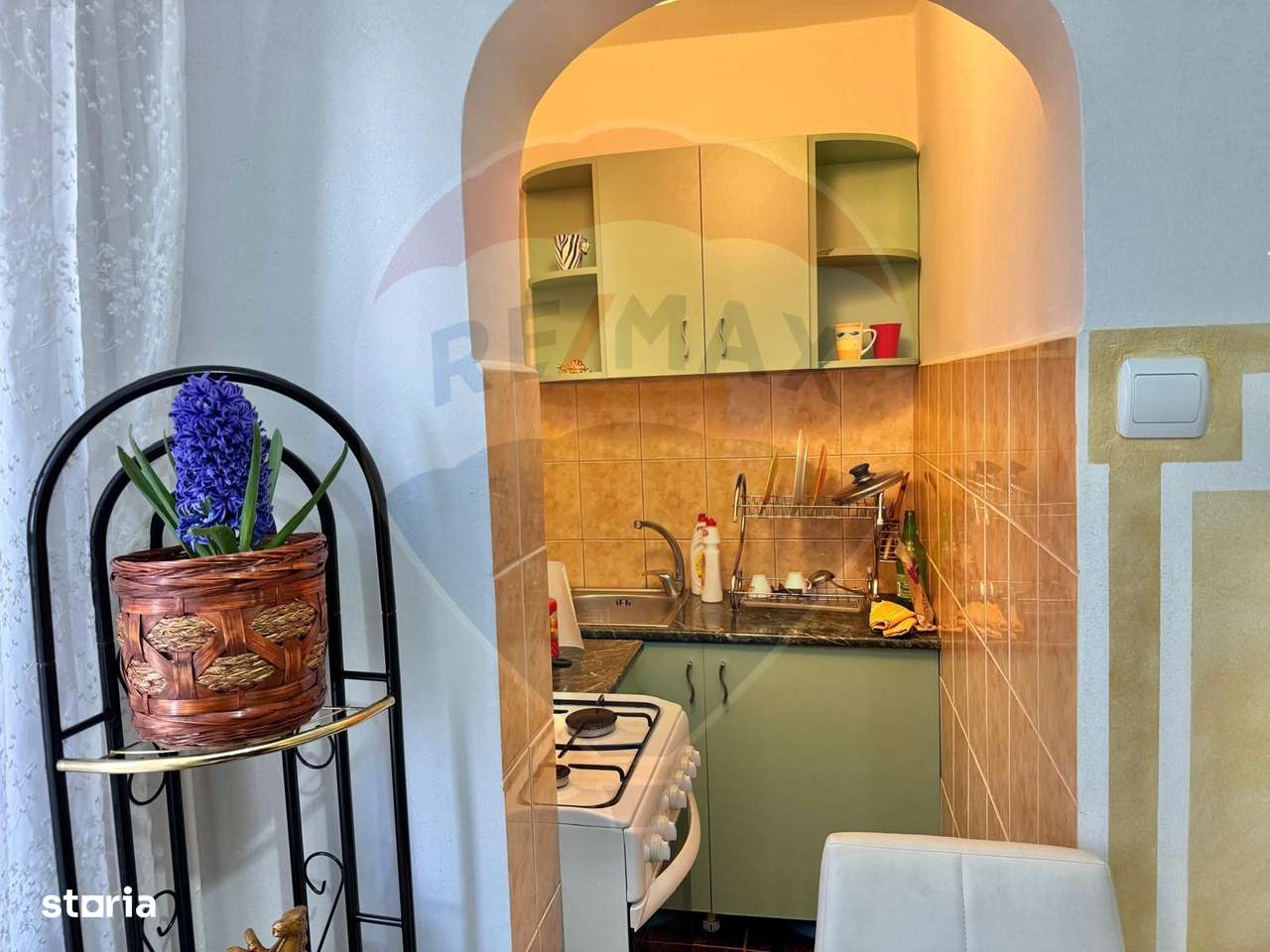 De vânzare apartament cu 2 camere, zona Decebal, str. Sovata-5