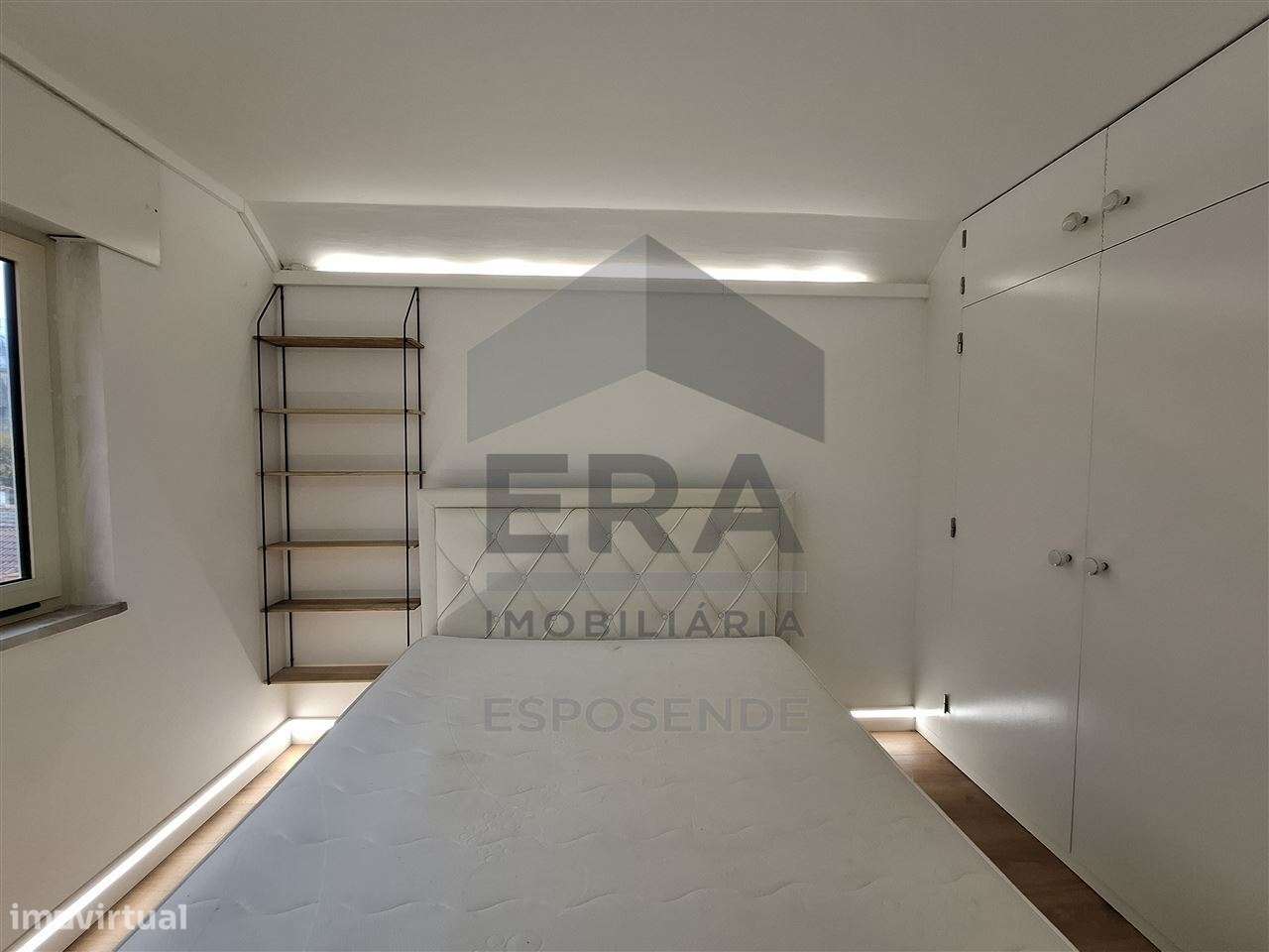 T2 remodelado com vista rio Caminha-12