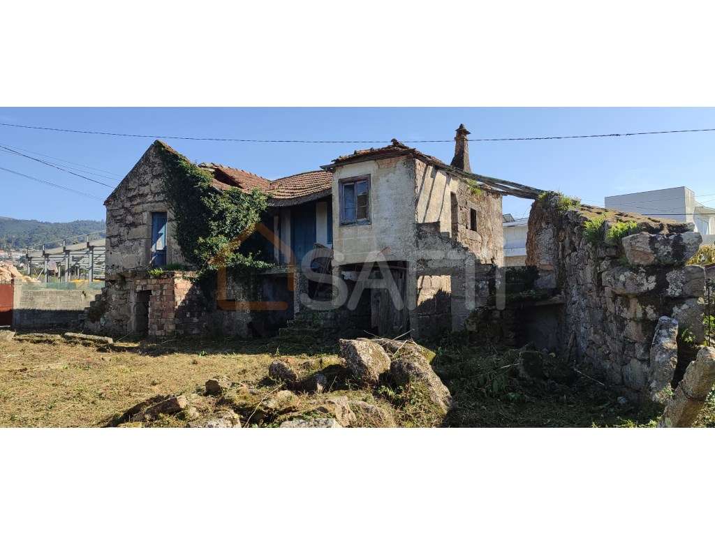 Moradia para restauro - Grande imagem: 3/7