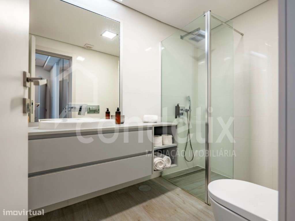 Apartamento T3 com vista rio, para venda no Freixo, Gondomar-29