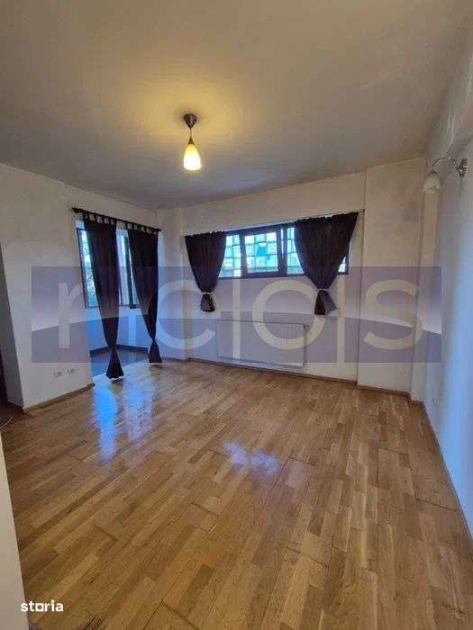 VANZARE GARSONIERA I LIBERA I VALEA OLTULUI - DRUMUL TABEREI - Imagine principală: 5/9