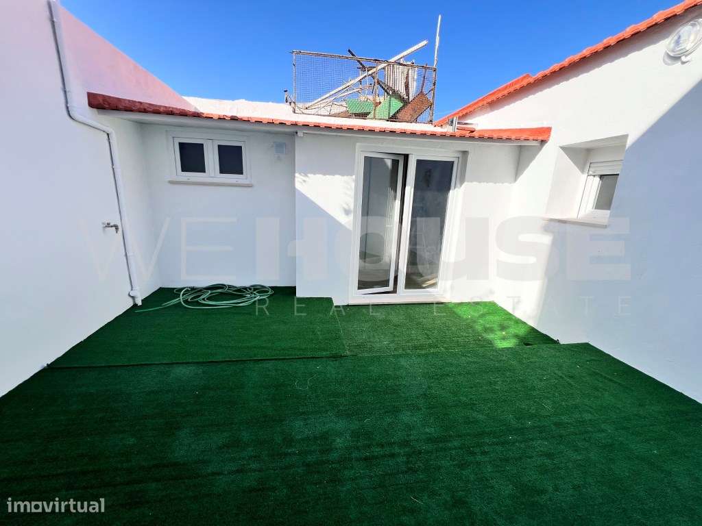 Moradia T2 Moderna com Logradouro em Santo António da Charneca - Ba...-16