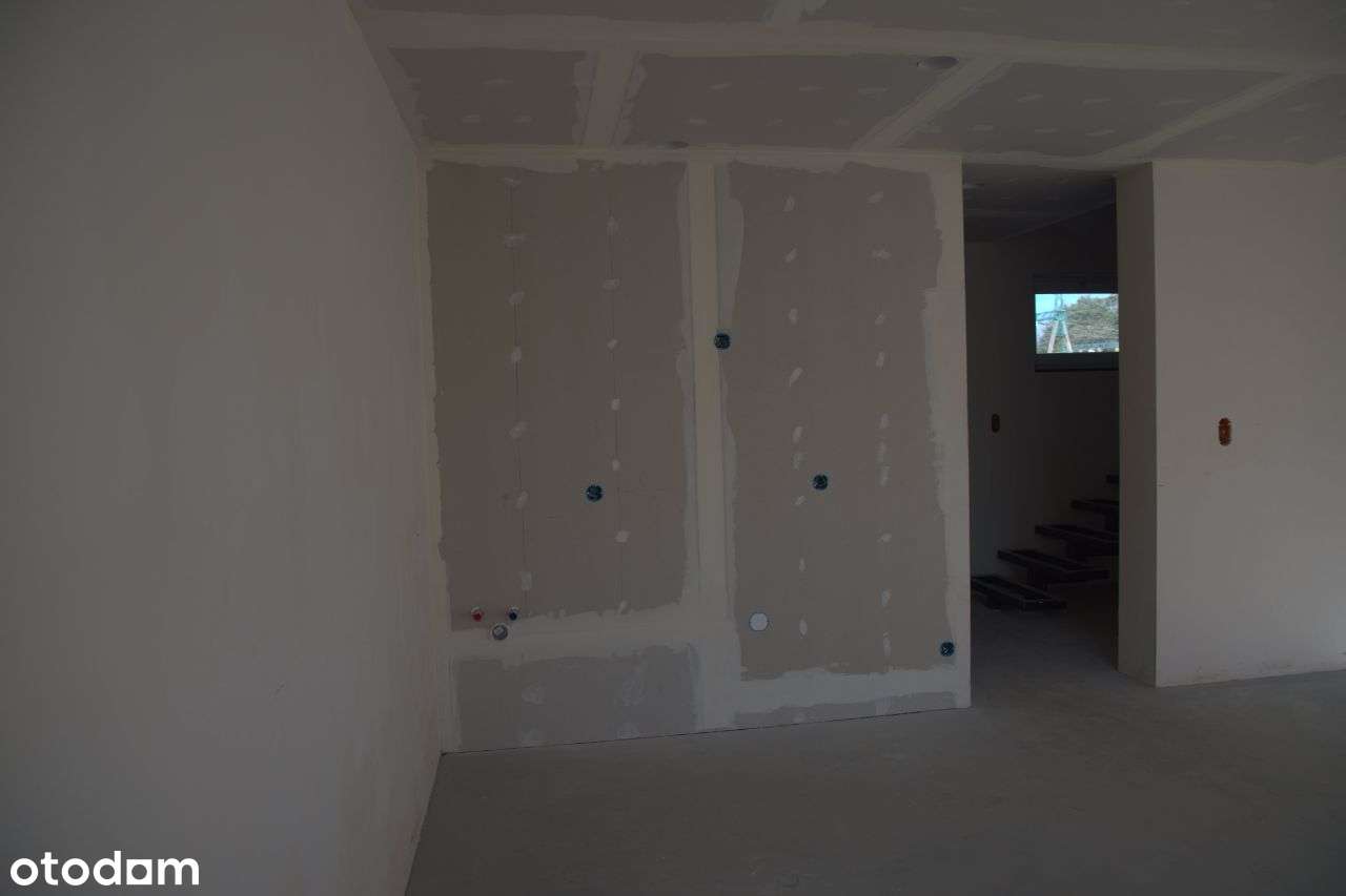 Budynek w zabudowie szeregowej z ogródkiem-10