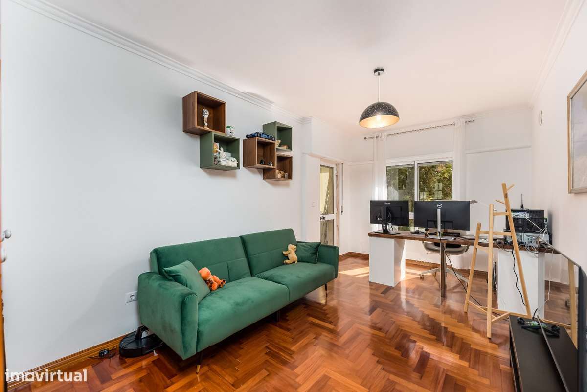 T2 Anta de Agualva | Varanda | Parqueamento | Arrecadação-8