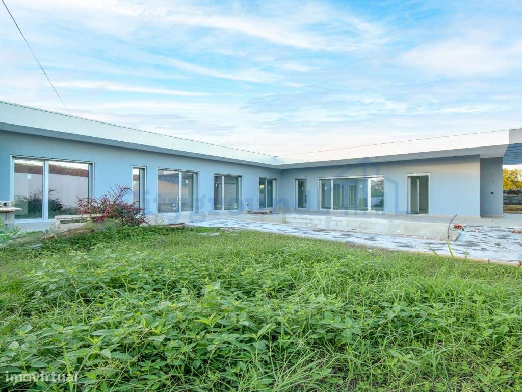 Moradia Térrea V4 no Nadadouro-9