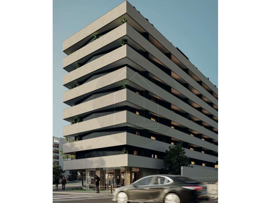 Apartamento T3 com Varanda de 28,9m² , no Porto-8