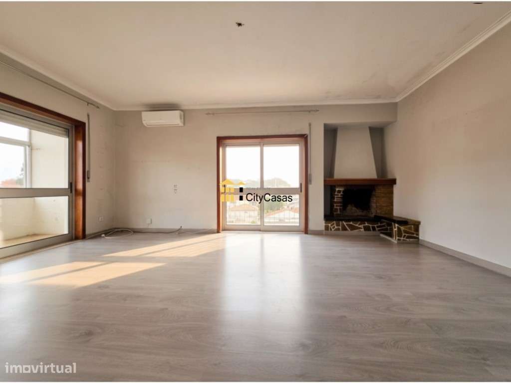 Apartamento T3 c/ L. Garagem | Mafamude - Grande imagem: 3/22