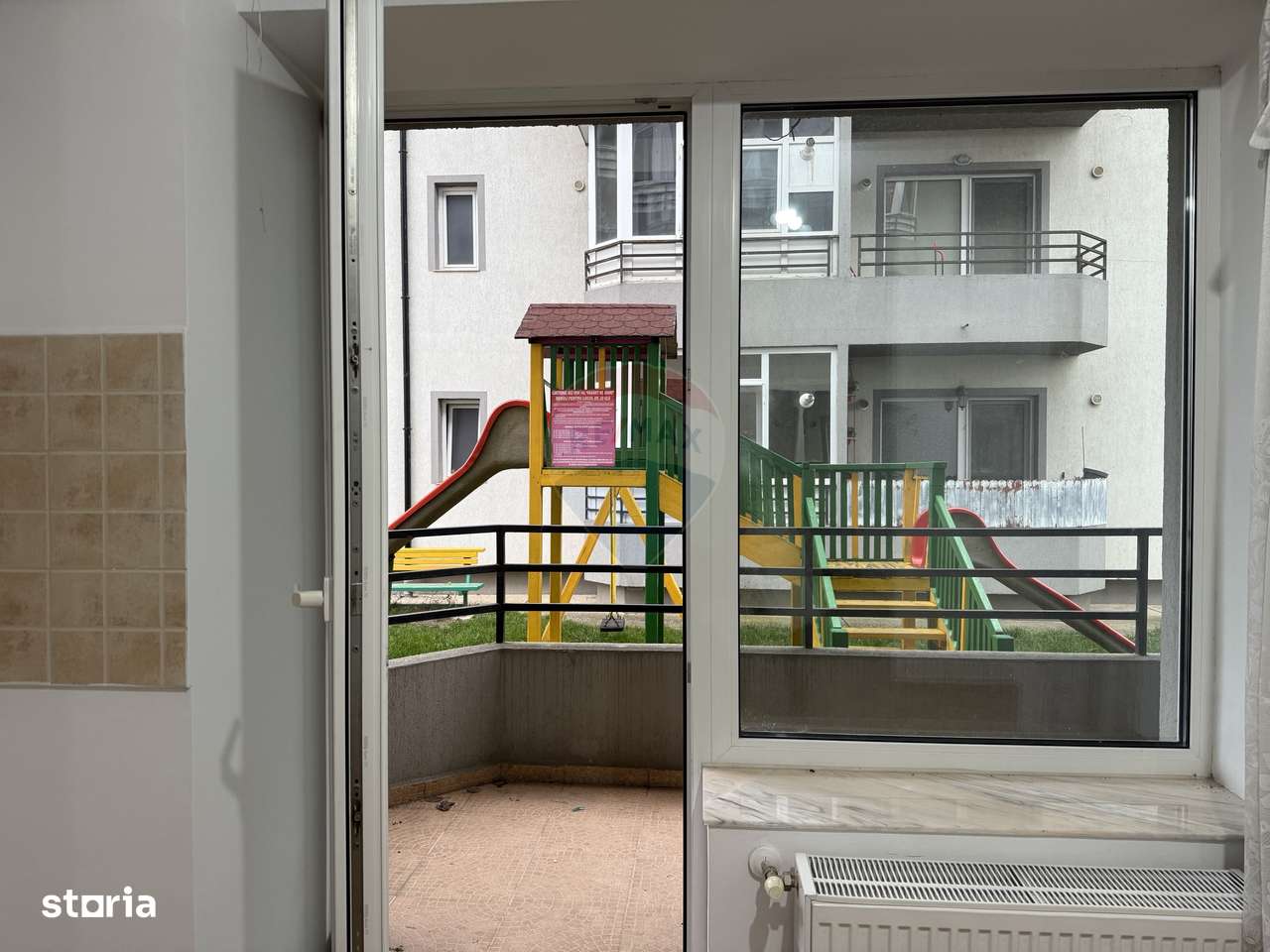 Apartament cu 3 camere de vânzare cu loc de parcare, Calea Bârladului-4