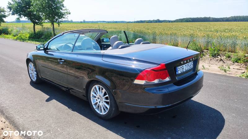 Volvo C70 2.0D Momentum - 10