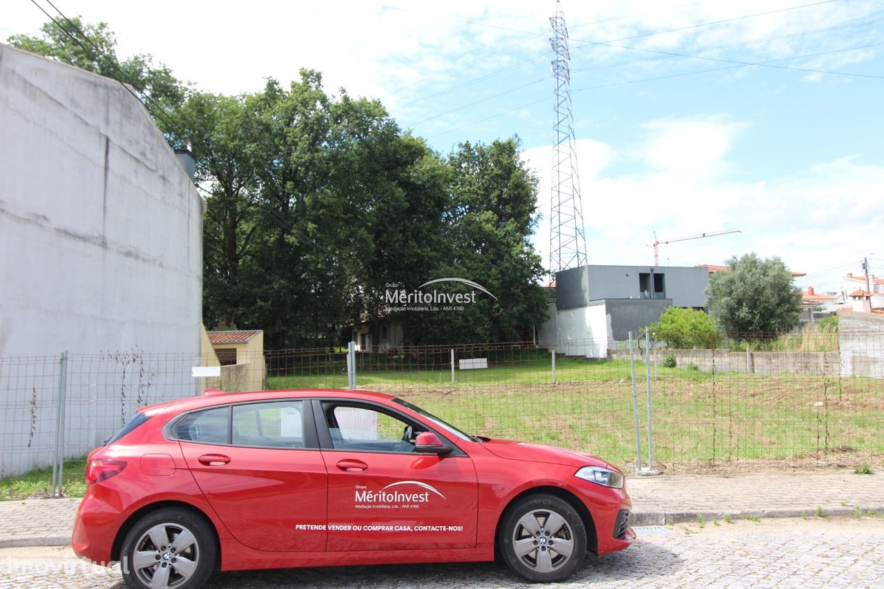 Lote de Terreno para construção de Moradia Banda!