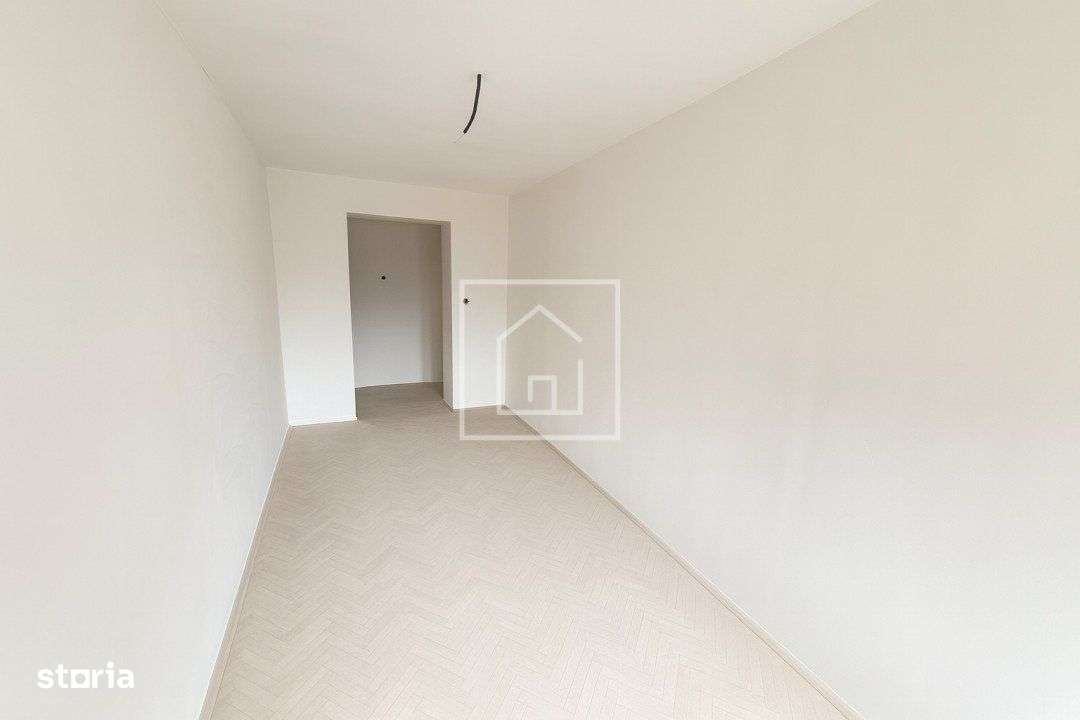 Apartament 4 camere  74 mp, curte si pivinta in Centrul Istoric SB-7