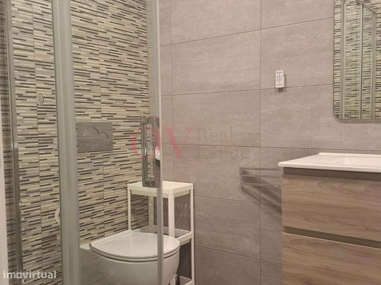 Apartamento T2 na Praia da Barra com 4 varandas e vista de Ria, para v-17