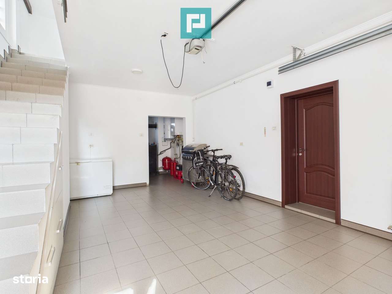 Casă modernă cu 2 corpuri, 5 camere în Pecica-11