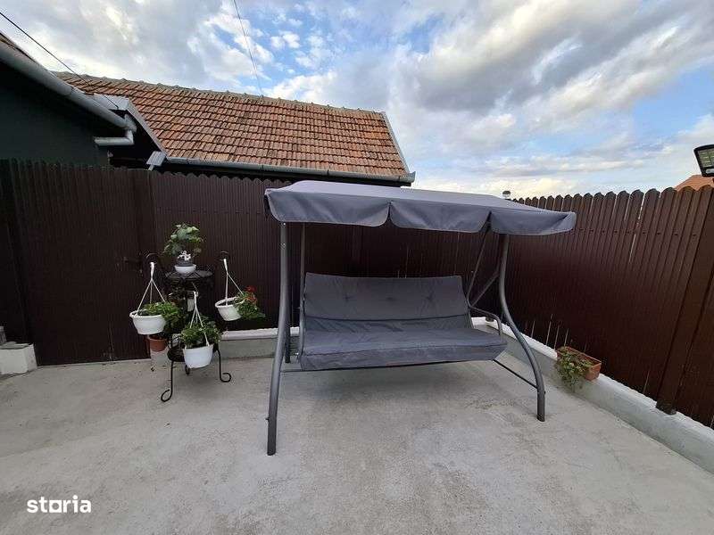 Inchiriez in regim hotelier casa in Buzias - Imagine principală: 4/8