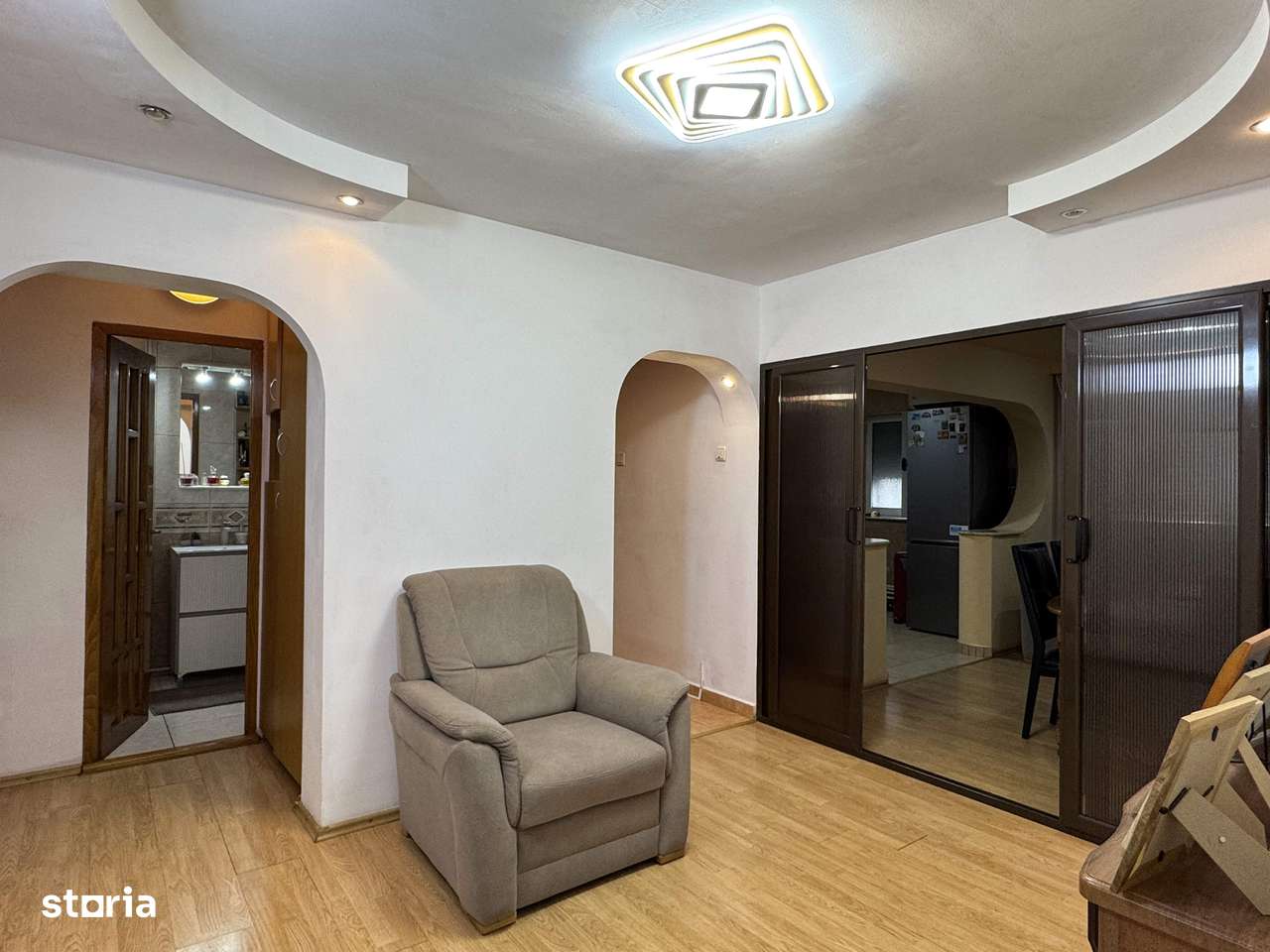 5 cam. etaj 1, 96 mp, decomandat, renovat, zona Zahana-17