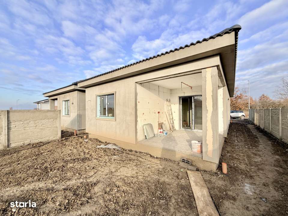Duplex despartit prin camera tehnica - 81 mp - Mosnita Noua - Imagine principală: 2/19