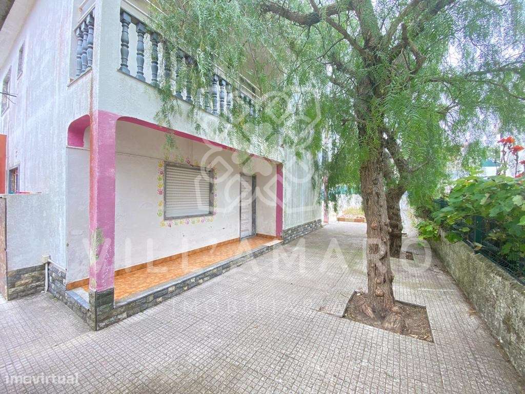 Moradia unifamiliar, centro Venda do Pinheiro, 2 pisos, jardim e lo...-16