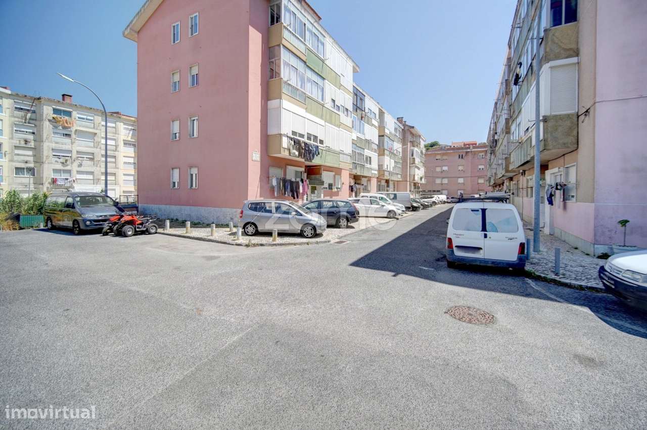 T2 Remodelado, Pronto a Habitar na Mina de Água – Amadora-15