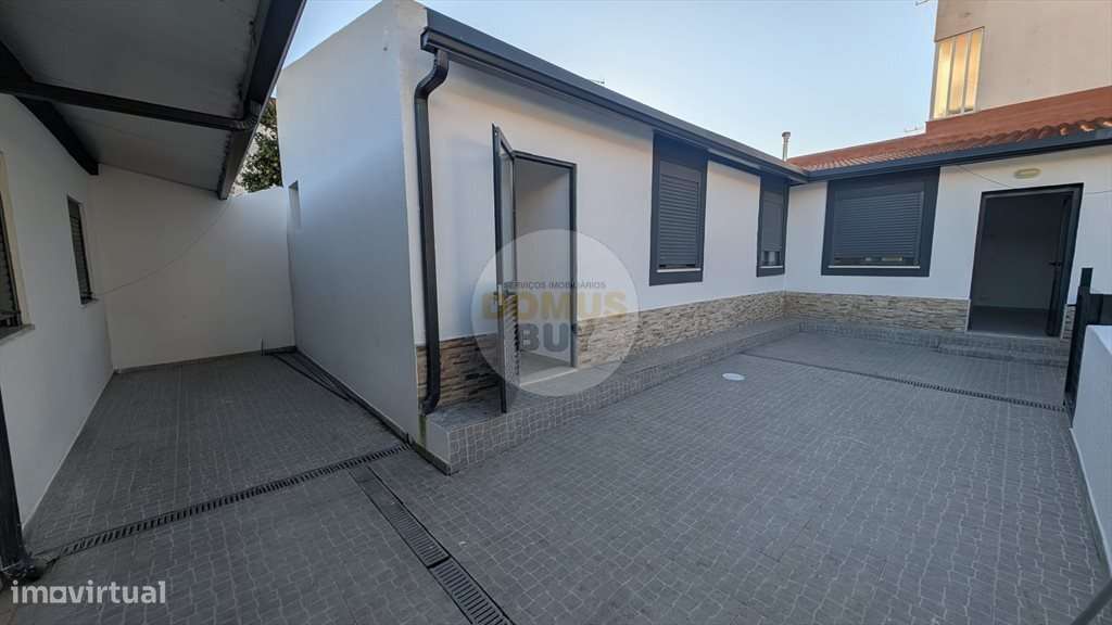 Moradia Térrea T2 + Anexo e Quintal - Baixa da Banheira - Grande imagem: 4/15