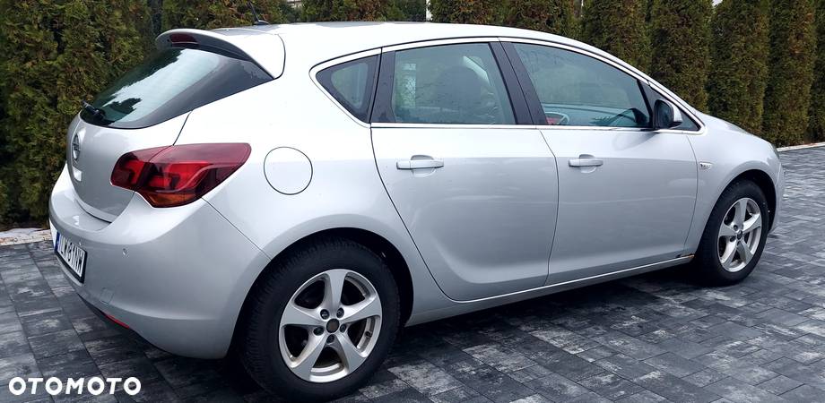 Opel Astra 1.6 Active - 10