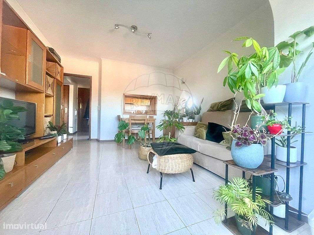 Apartamento T1 para arrendamento
