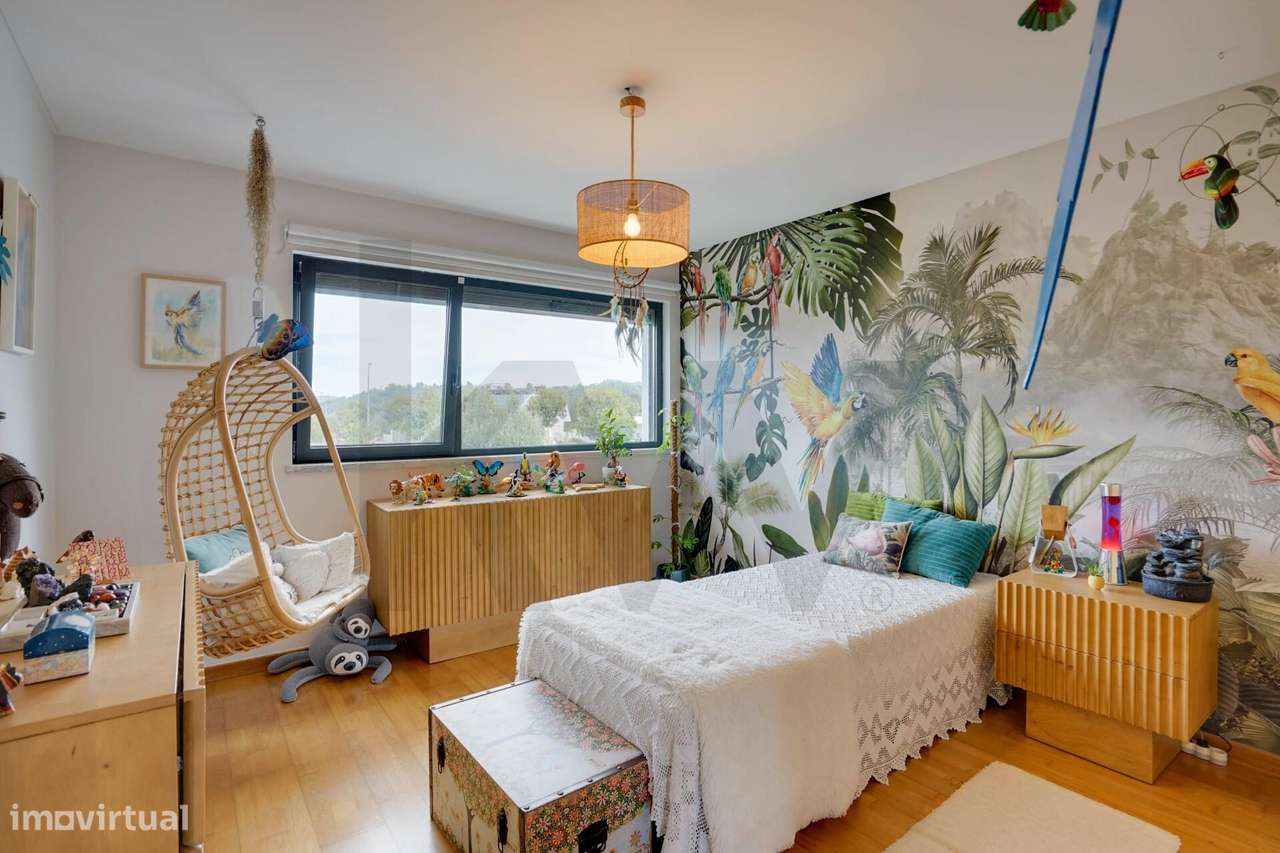 Moradia Contemporânea T3+1 com Piscina em Condomínio Fechado Exclusivo-26