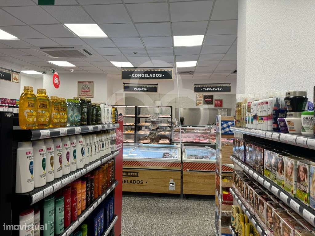 Atenção investidores loja com supermercado de bandeira a funcionar ...-8