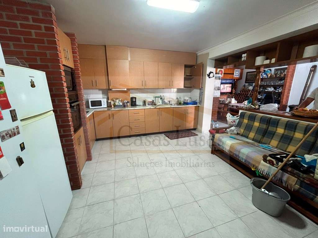 Moradia T3 no Centro do Cadaval - Localização Premium!-40
