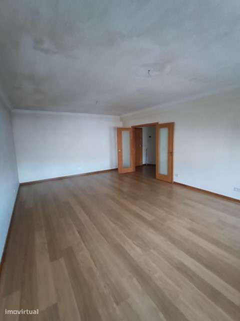 Apartamento em Amadora, Venteira - Grande imagem: 3/11