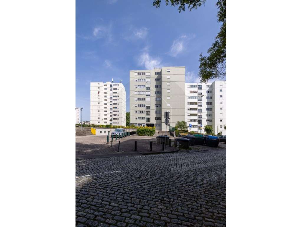 Apartamento T3 Vistas desafogadas em Ramalde, Porto-26