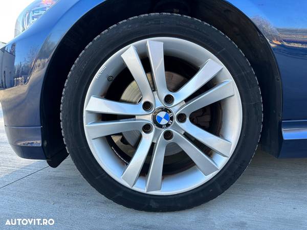 BMW Seria 3 320d DPF Touring Aut. Edition Sport - 22