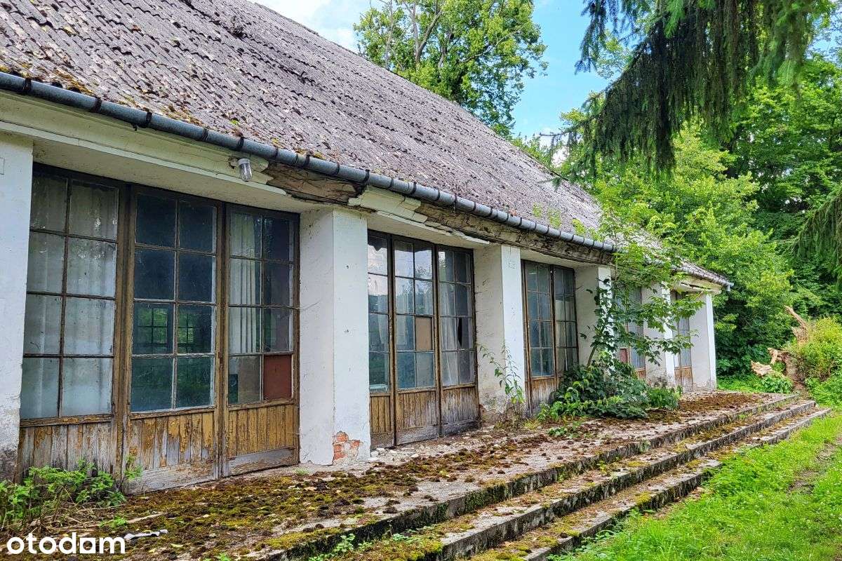 Zabytkowy Xix w. dwór w Rożnowie nad Dunajcem-16