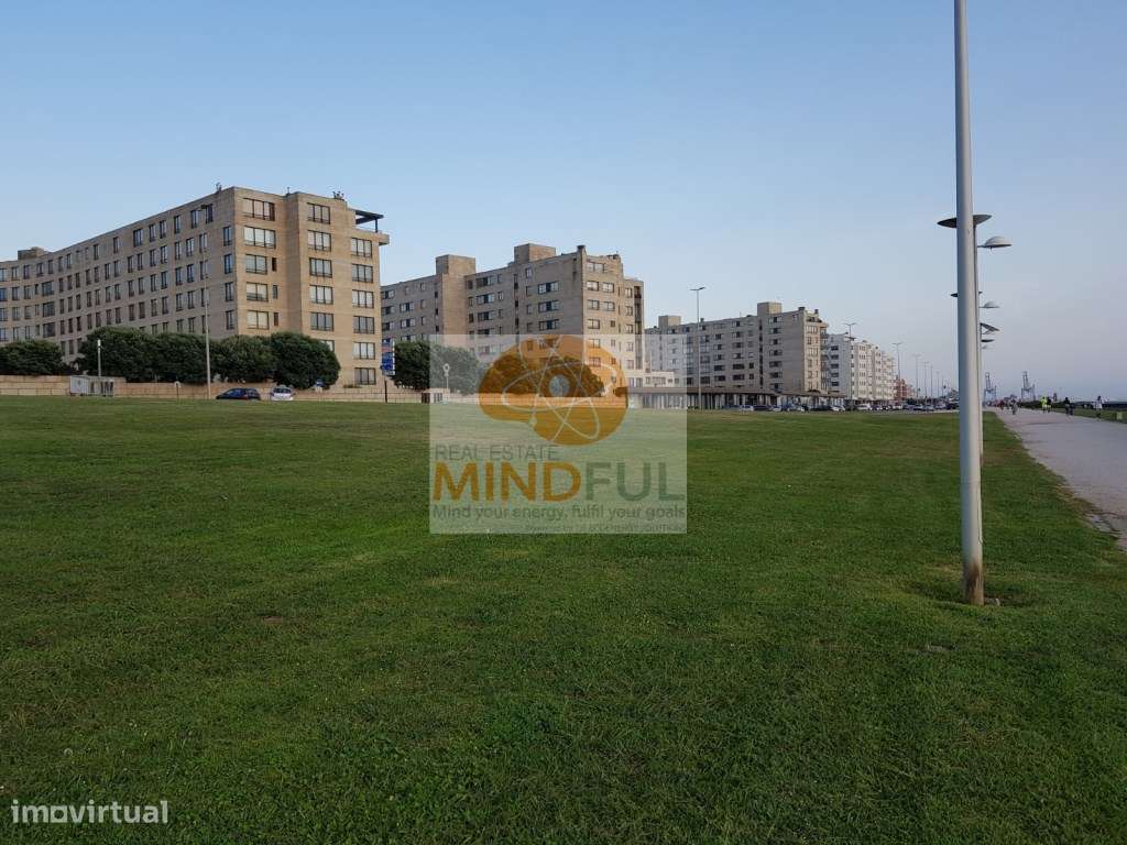 Para Investidores! Venda de Loja Renovada Arrendada por 10 anos, r/... - Grande imagem: 5/23